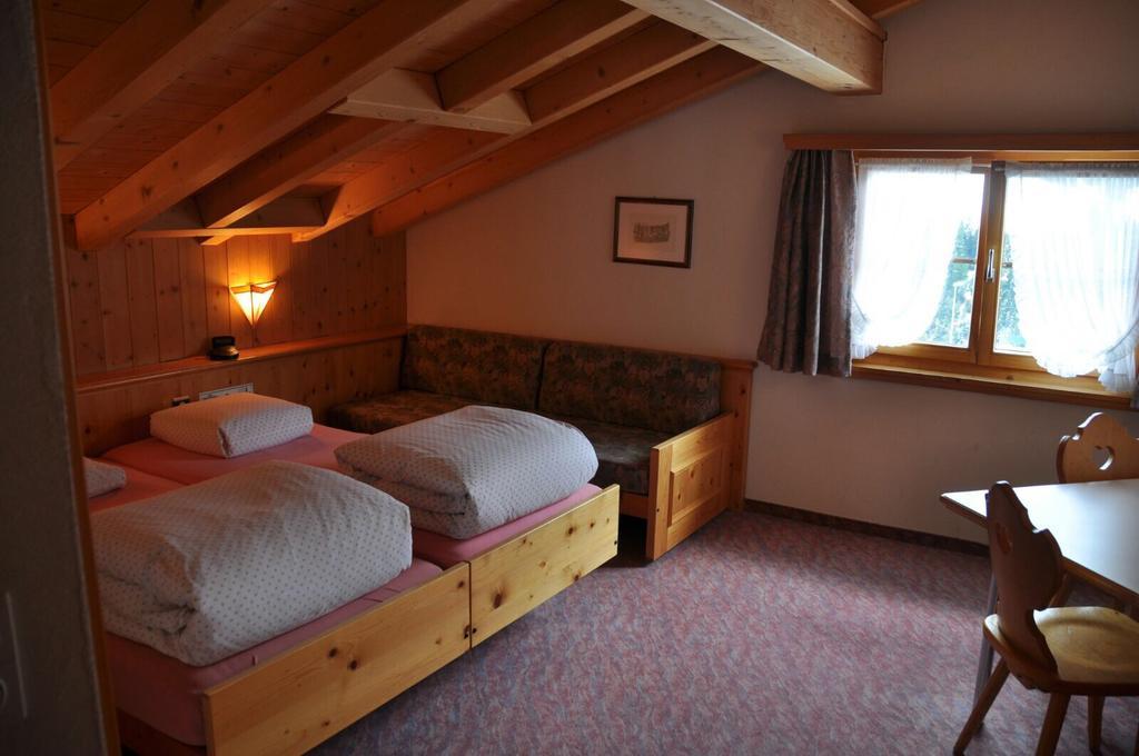 Hotel Soliva Tujetsch Bagian luar foto